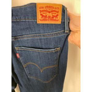 Women's Levi Strauss 724 High Rise Straight Leg W31